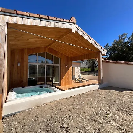 L Etel Holiday home
